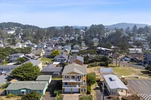 3208 NW Jetty Ave, Lincoln City, OR 97367 - Photo 5