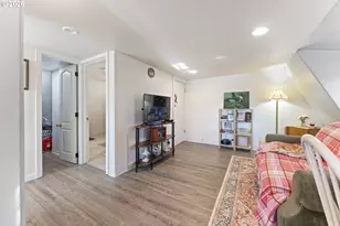 1148 Minnesota Ave, Coos Bay, OR 97420 - Photo 11