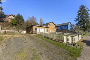 1148 Minnesota Ave, Coos Bay, OR 97420 - Photo 5