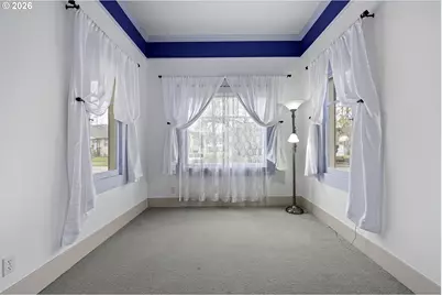 646 B St, Springfield, OR 97477 - Photo 15