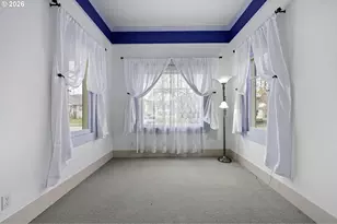 646 B St, Springfield, OR 97477 - Photo 15