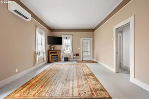 646 B St, Springfield, OR 97477 - Photo 9