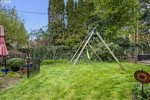 646 B St, Springfield, OR 97477 - Photo 41