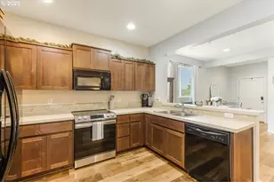 1301 NE 70th St, Vancouver, WA 98665 - Photo 9