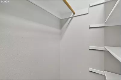 5118 NE Jarrett St, Portland, OR 97218 - Photo 31