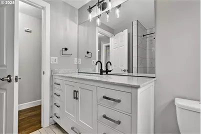 5118 NE Jarrett St, Portland, OR 97218 - Photo 17