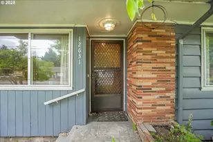 12631 SE Market St, Portland, OR 97233 - Photo 3