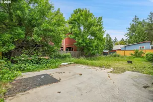 12631 SE Market St, Portland, OR 97233 - Photo 21