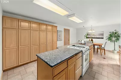 5540 SW Seymour St, Portland, OR 97221 - Photo 7