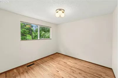 5540 SW Seymour St, Portland, OR 97221 - Photo 17