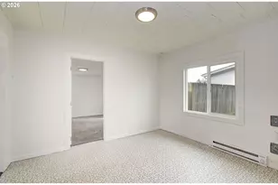 816 Coweeman Ln, Kelso, WA 98626 - Photo 5