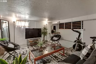 8100 SW Locust St, Portland, OR 97223 - Photo 35