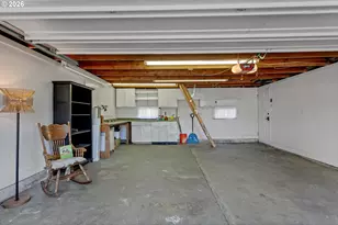 8100 SW Locust St, Portland, OR 97223 - Photo 47