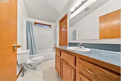 2302 SE 113th Ave, Portland, OR 97216 - Photo 23