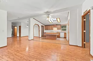 2302 SE 113th Ave, Portland, OR 97216 - Photo 11