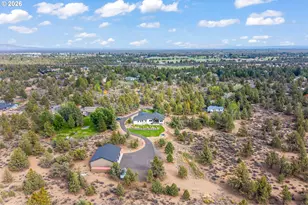 62825 Montara Dr, Bend, OR 97701 - Photo 45