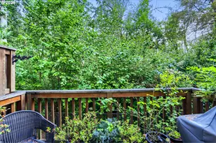 2047 NE 49th Way, Hillsboro, OR 97124 - Photo 19