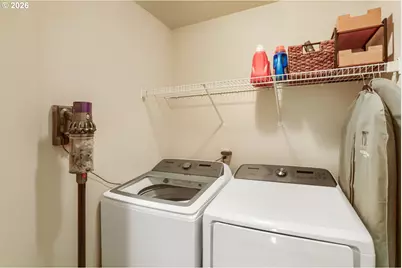 2047 NE 49th Way, Hillsboro, OR 97124 - Photo 17
