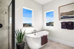 18090 SW Hoover Ln, Beaverton, OR 97003 - Photo 21
