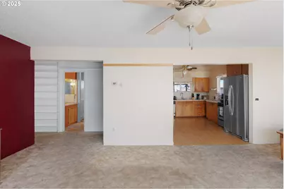 2812 W Sanders Ave, Roseburg, OR 97471 - Photo 7