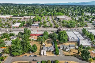 16523 SE Clinton St, Portland, OR 97236 - Photo 5