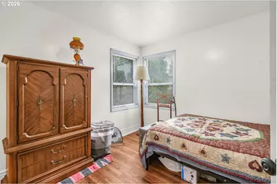 16523 SE Clinton St, Portland, OR 97236 - Photo 17