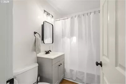 16523 SE Clinton St, Portland, OR 97236 - Photo 15