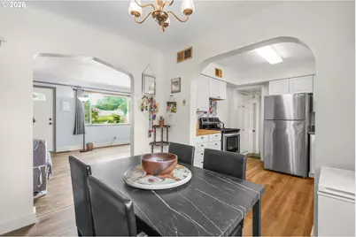 16523 SE Clinton St, Portland, OR 97236 - Photo 23