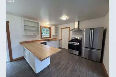 220 W Birch St, Powers, OR 97466 - Photo 13