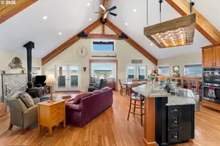 412 Schilling Rd, Lyle, WA 98635 - Photo 3