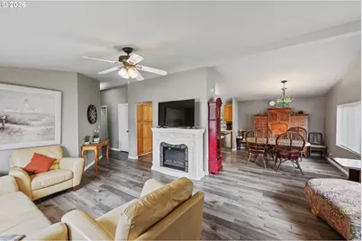 265 8th St, Winchester Bay, OR 97467 - Photo 27