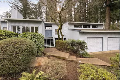 2 Essex Ct, Lake Oswego, OR 97034 - Photo 1