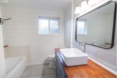 2668 Jeppesen Acres Rd, Eugene, OR 97401 - Photo 23