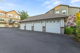 595 NW Lost Springs Terrace, Portland, OR 97229 - Photo 35