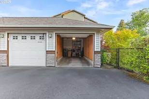 595 NW Lost Springs Terrace, Portland, OR 97229 - Photo 37