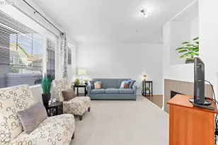 595 NW Lost Springs Terrace, Portland, OR 97229 - Photo 5