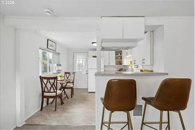 297 S 43rd St, Springfield, OR 97478 - Photo 15