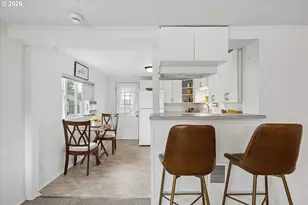 297 S 43rd St, Springfield, OR 97478 - Photo 15