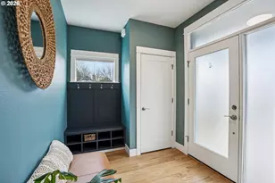 2046 SE 51st Ave, Portland, OR 97215 - Photo 3