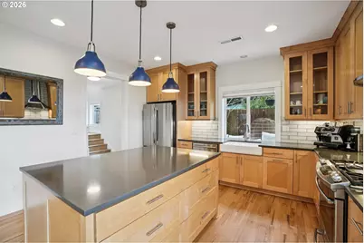 2046 SE 51st Ave, Portland, OR 97215 - Photo 13