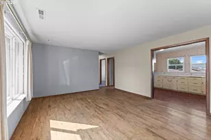 1030 Myrtle Crest Ln, Myrtle Point, OR 97458 - Photo 17