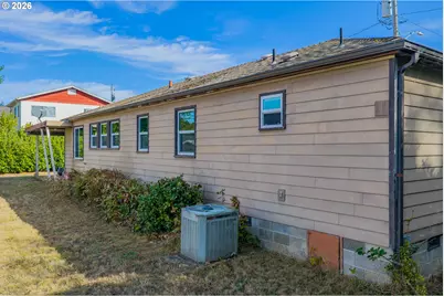 1030 Myrtle Crest Ln, Myrtle Point, OR 97458 - Photo 5