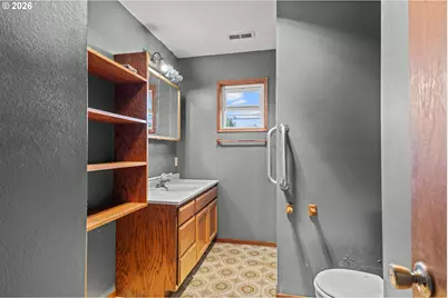 1030 Myrtle Crest Ln, Myrtle Point, OR 97458 - Photo 23