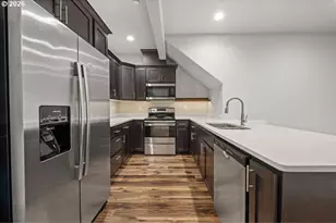 1524 SE Honeysuckle Loop, Warrenton, OR 97146 - Photo 7