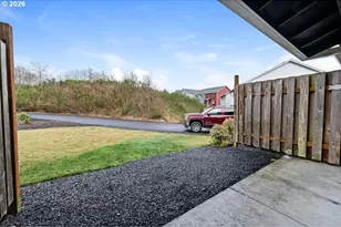 1524 SE Honeysuckle Loop, Warrenton, OR 97146 - Photo 35