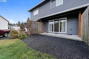 1524 SE Honeysuckle Loop, Warrenton, OR 97146 - Photo 33