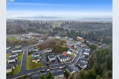 1524 SE Honeysuckle Loop, Warrenton, OR 97146 - Photo 3