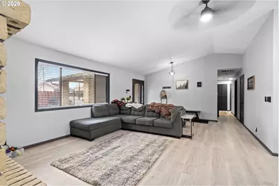 815 E Quince Ave, Hermiston, OR 97838 - Photo 5