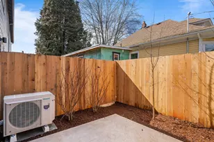 1660 SE Umatilla, Portland, OR 97202 - Photo 11