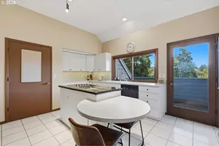 12 St Helens Cir, Lake Oswego, OR 97035 - Photo 15
